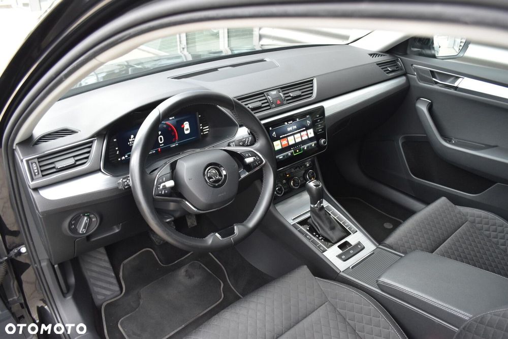 Skoda Superb 2.0 TDI SCR Ambition DSG - 23