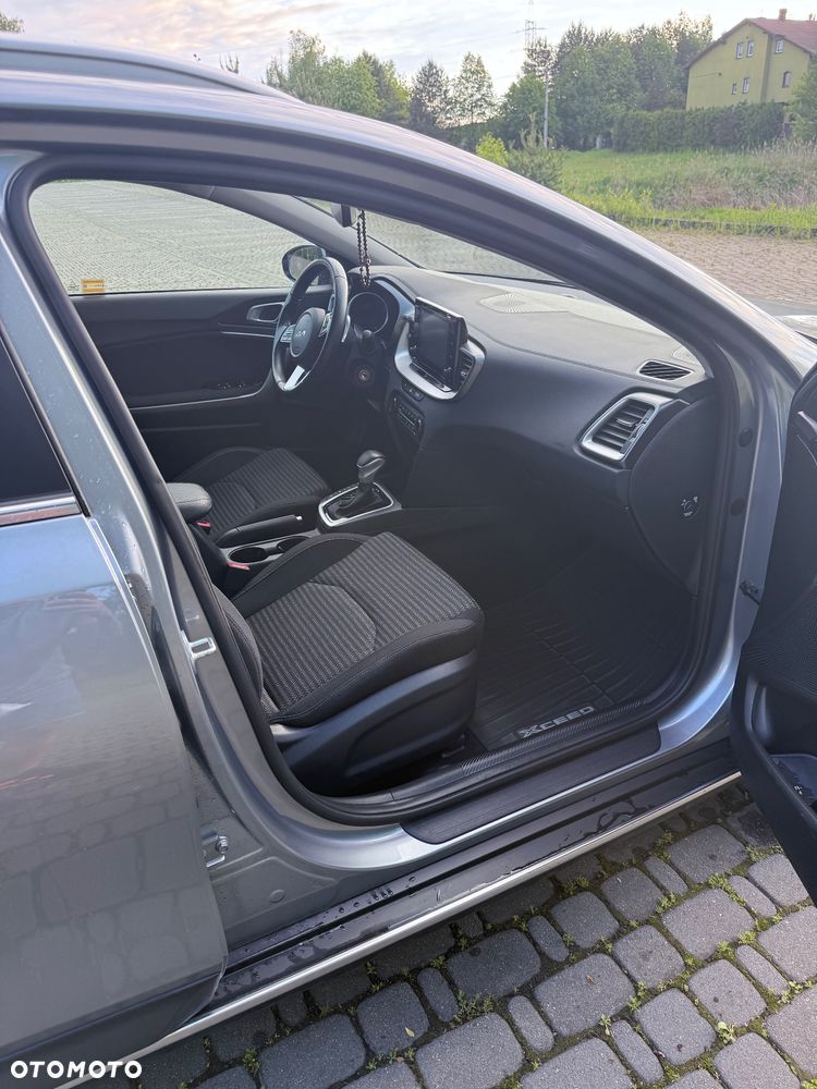 Kia XCeed - 8