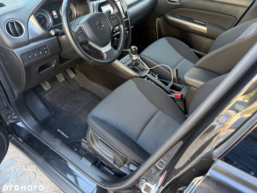 Suzuki Vitara - 14