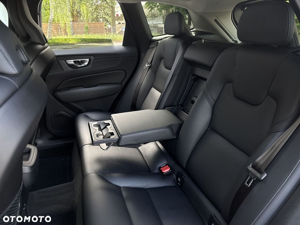Volvo XC 60 - 23