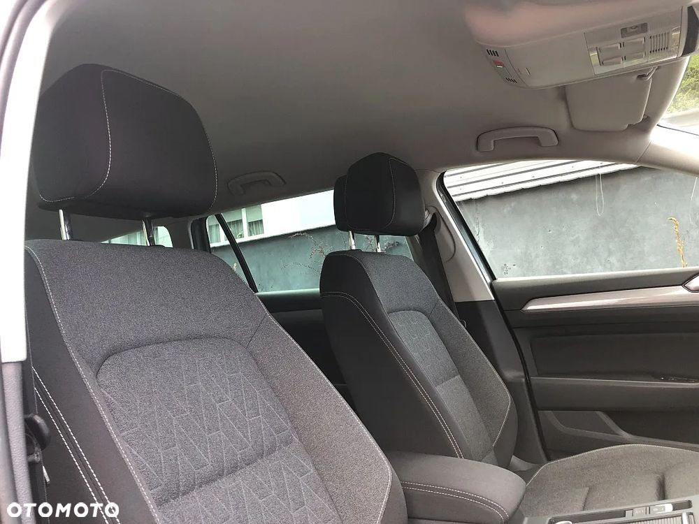 Volkswagen Passat Variant 2.0 TDI EVO Business - 33