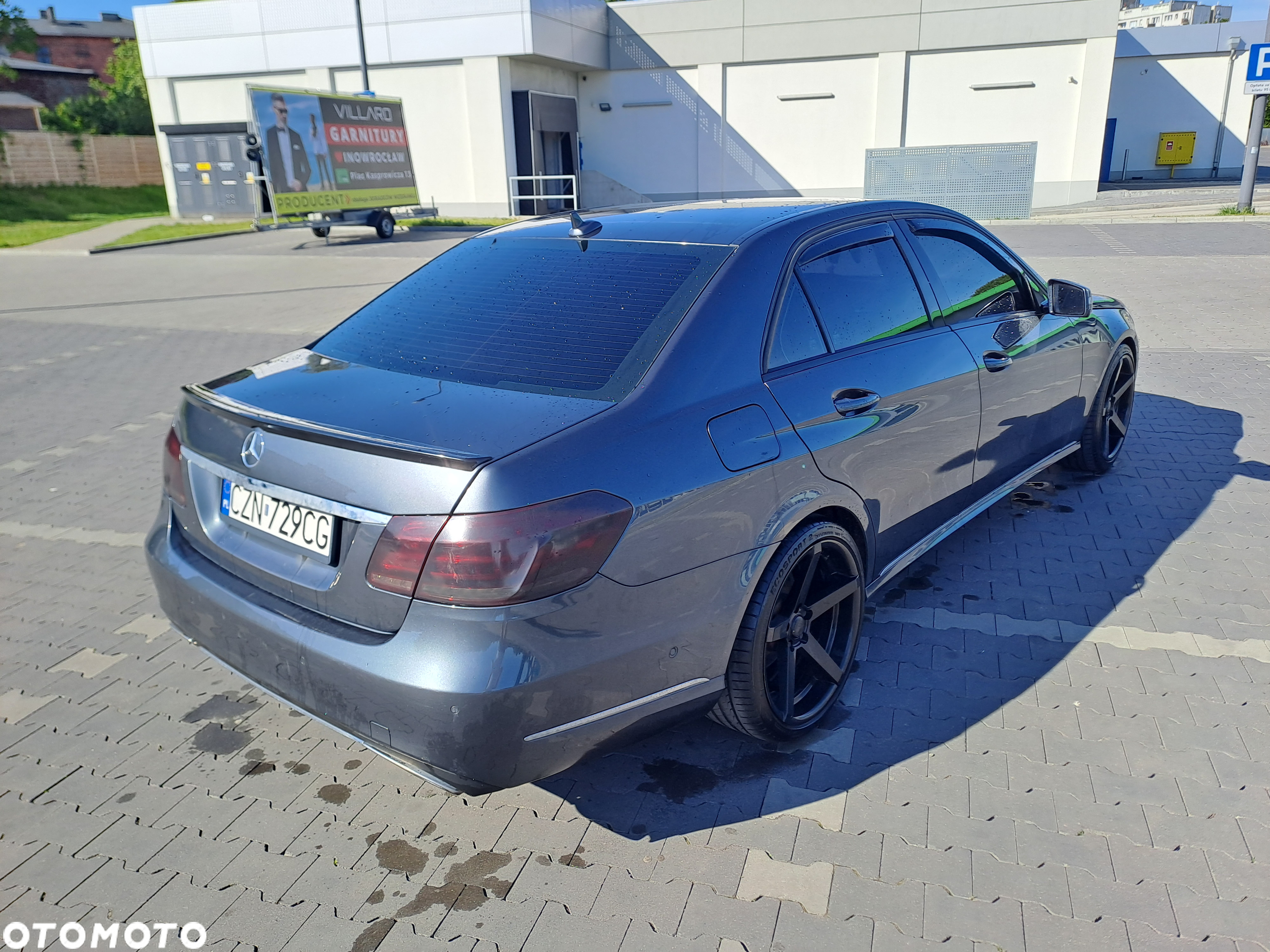 Mercedes-Benz Klasa E 220 T CDI DPF BlueEFFICIENCY 7G-TRONIC - 2