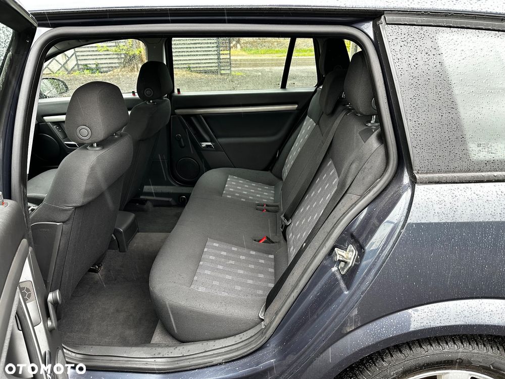 Opel Vectra 1.8 Caravan - 22