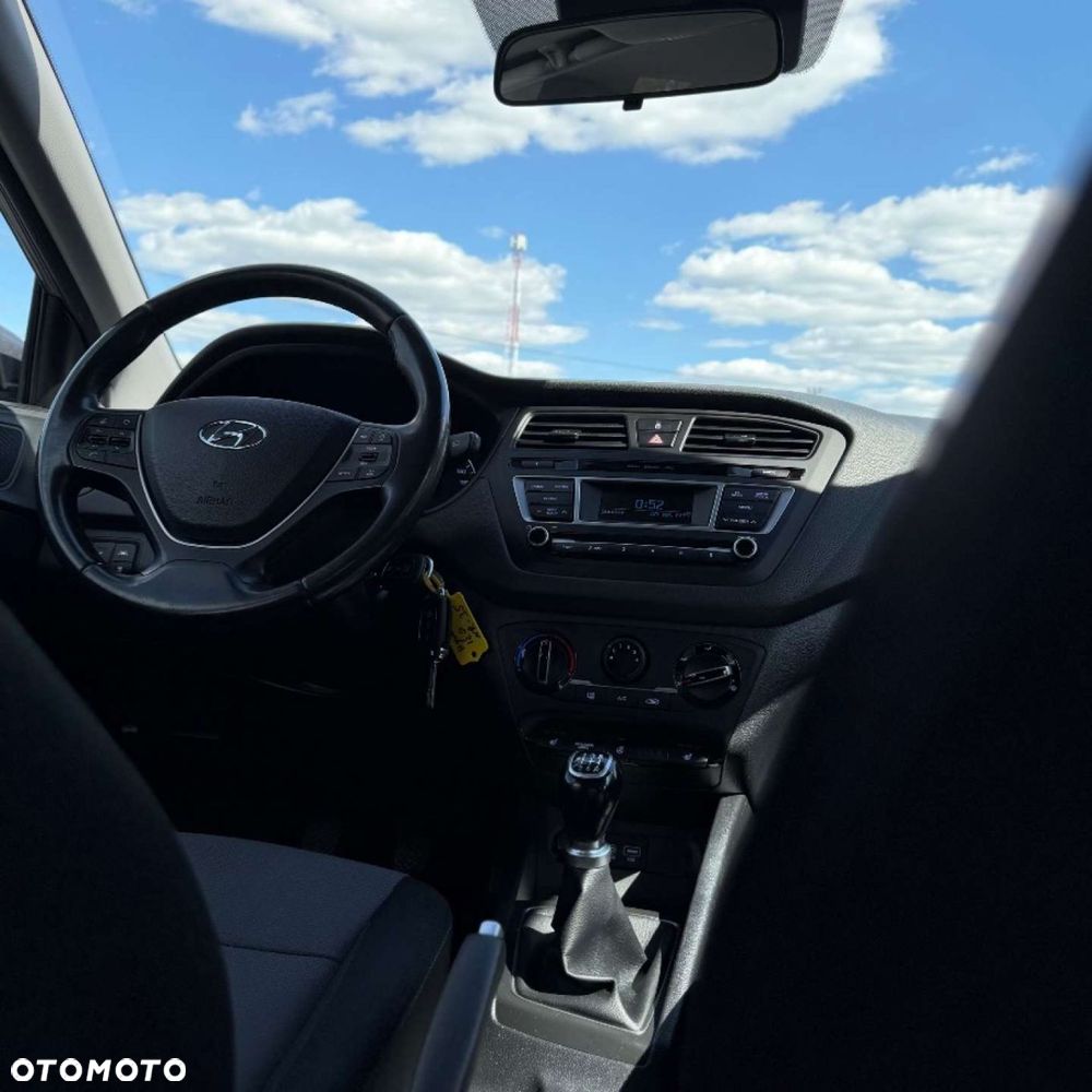 Hyundai i20 - 26