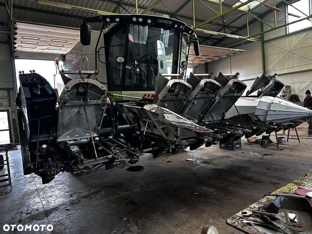 John Deere STARK 8-75 - 7