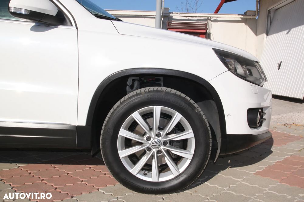 Volkswagen Tiguan 2.0 TDI 4Motion DSG Sport & Style - 24