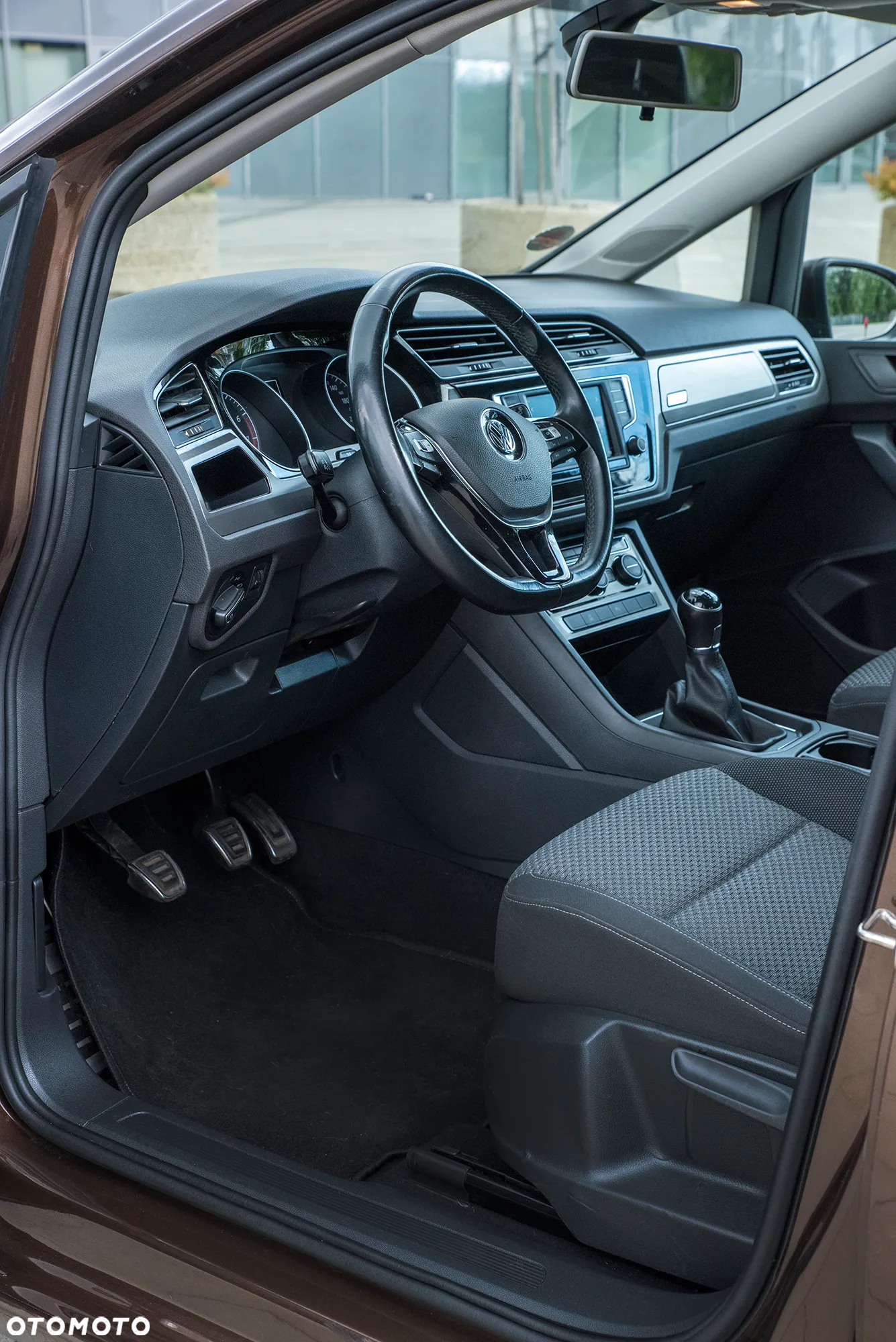 Volkswagen Touran 1.2 TSI BMT Comfortline - 14