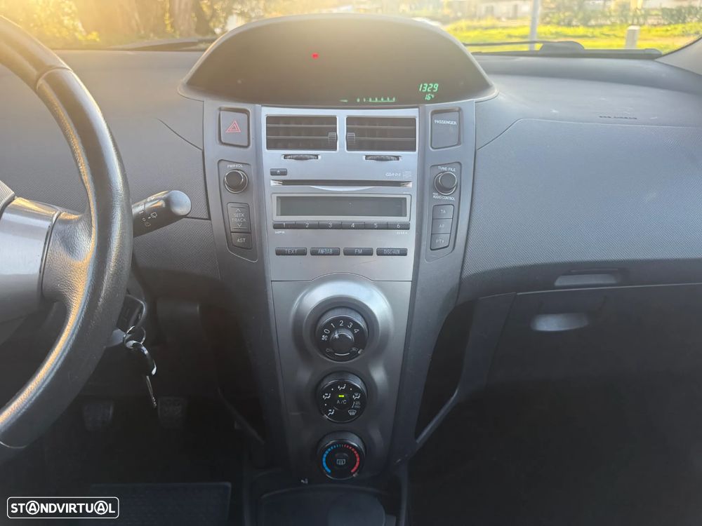 Toyota Yaris 1.0 VVT-i Comfort - 19