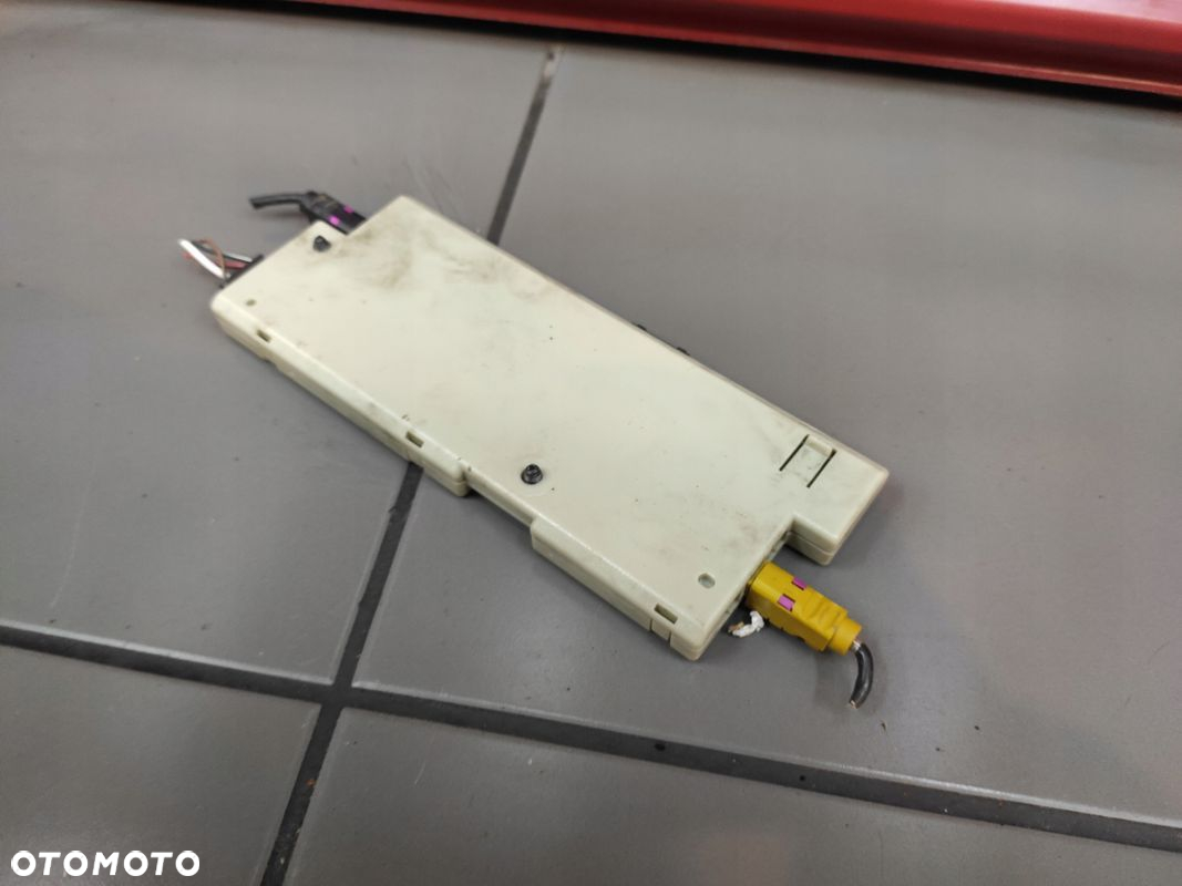 BMW 5 F10 F01 WZMACNIACZ ANTENOWY ANTENY STEROWNIK SPRAWNY WTYCZKI ORYGINAŁ - 3