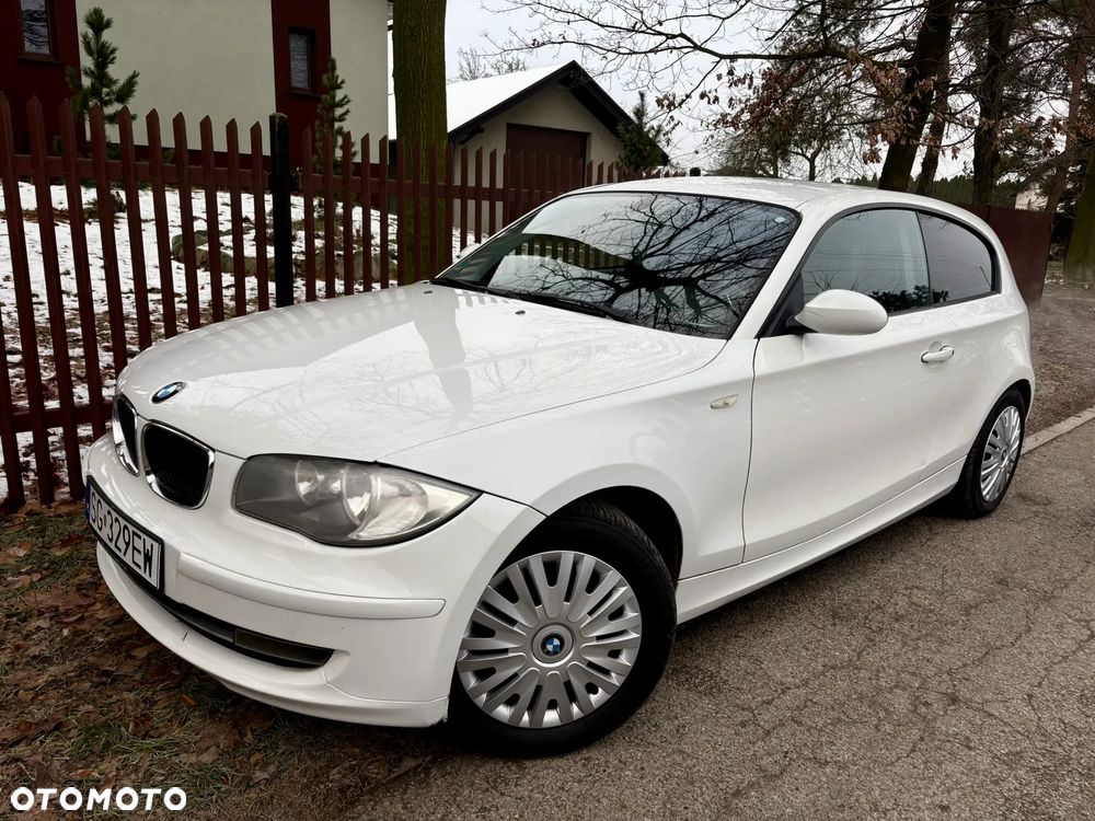 BMW Seria 1 120d DPF Edition Sport - 11