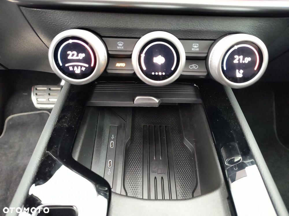 Skoda Superb 2.0 TSI Sportline DSG - 32