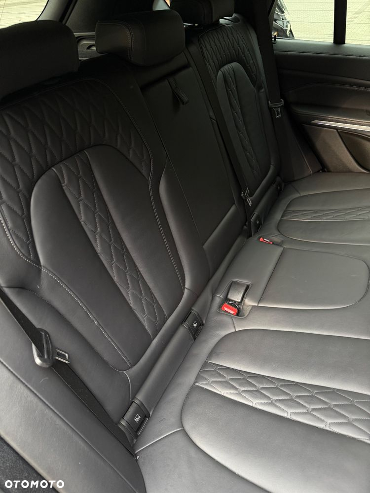 BMW X5 xDrive40d mHEV - 11