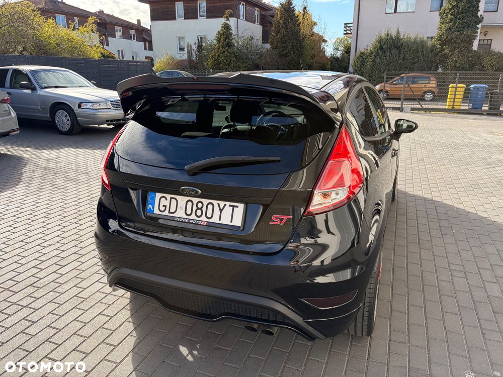 Ford Fiesta ST - 9