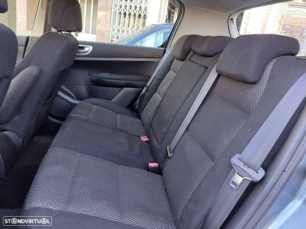 Peugeot 307 1.6 HDi Executive - 8