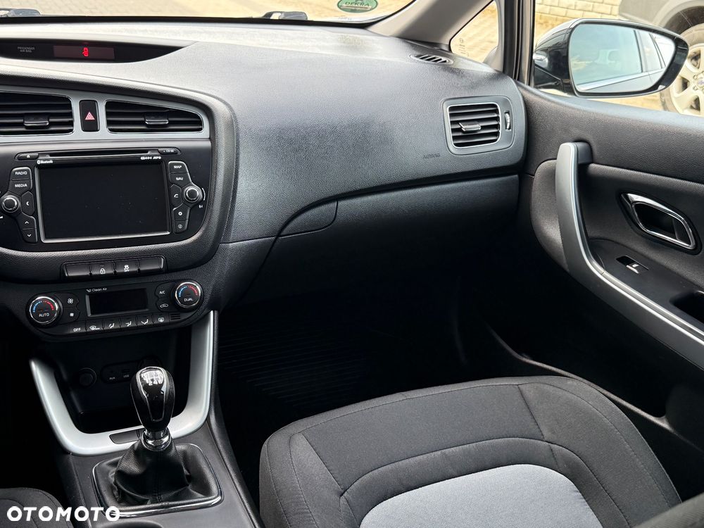 Kia Ceed - 33