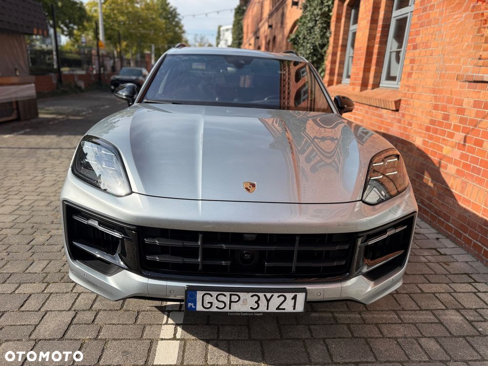 Porsche Cayenne GTS - 4