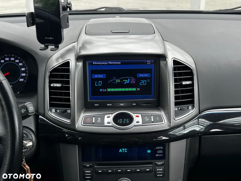 Chevrolet Captiva - 22