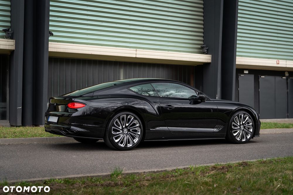 Bentley Continental GT V8 Mulliner - 11