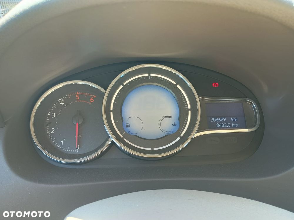 Renault Fluence 1.5 dCi Intens - 8