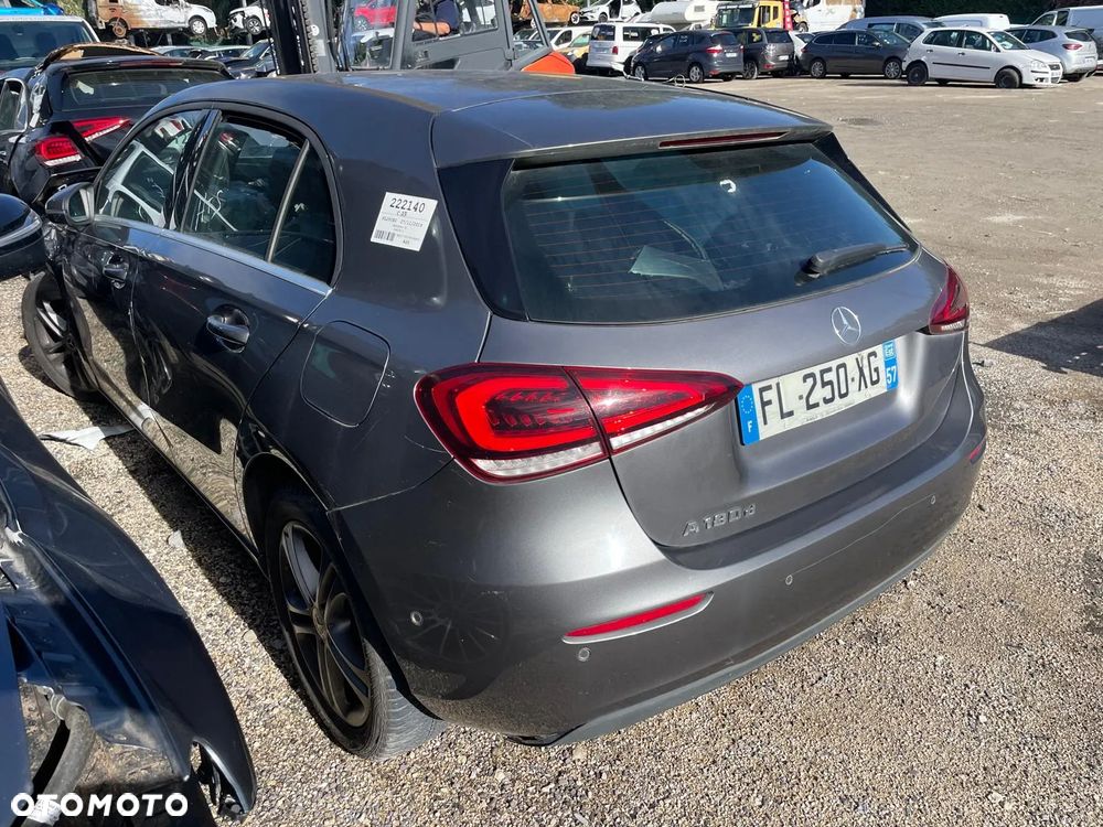 Mercedes-Benz Klasa A 180 d 7G-DCT - 2