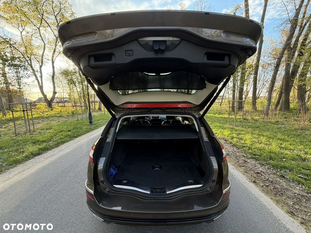 Ford Mondeo - 23