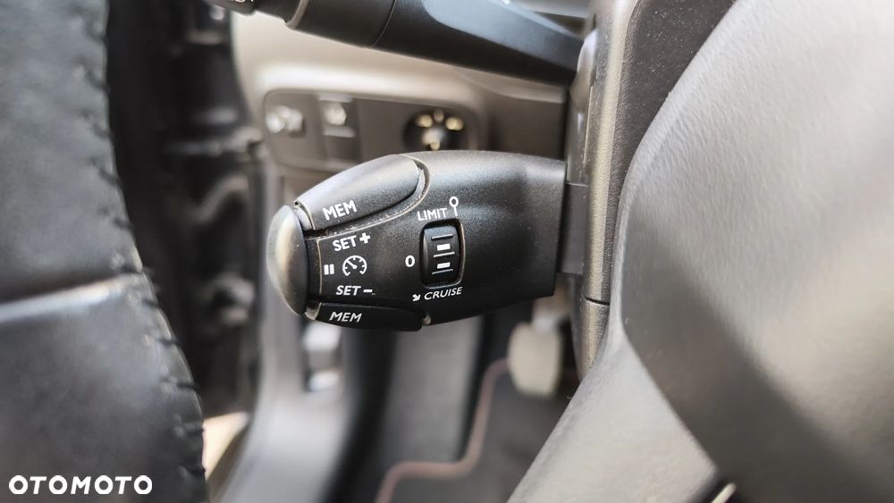 Citroën C3 1.2 PureTech Shine S&S - 37