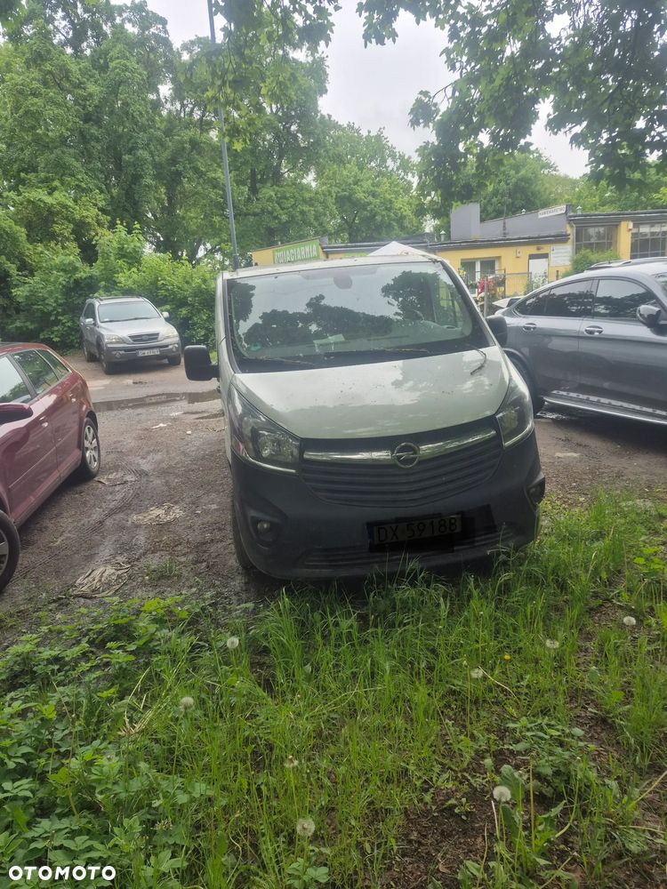 Opel Vivaro - 10