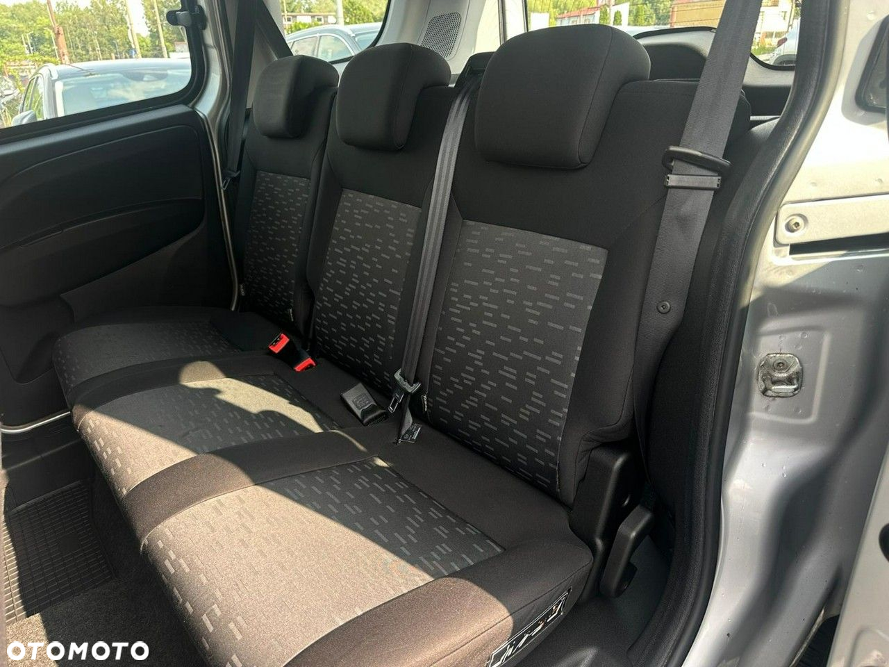 Opel Combo Tour 1.6 CDTI Enjoy - 11