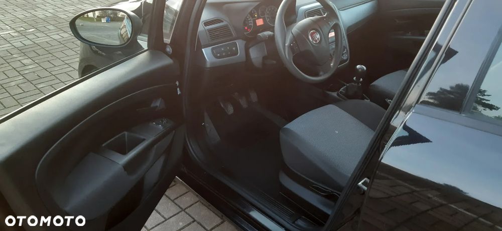 Fiat Grande Punto Actual 1.2 8V Estiva - 10