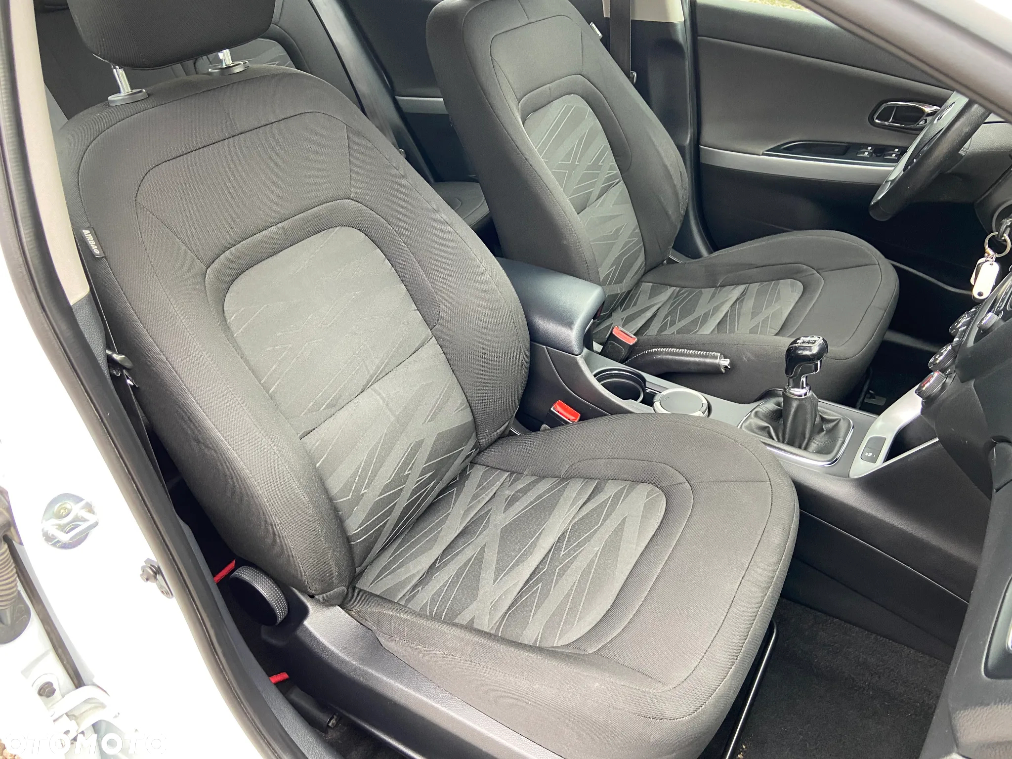 Kia Ceed - 24