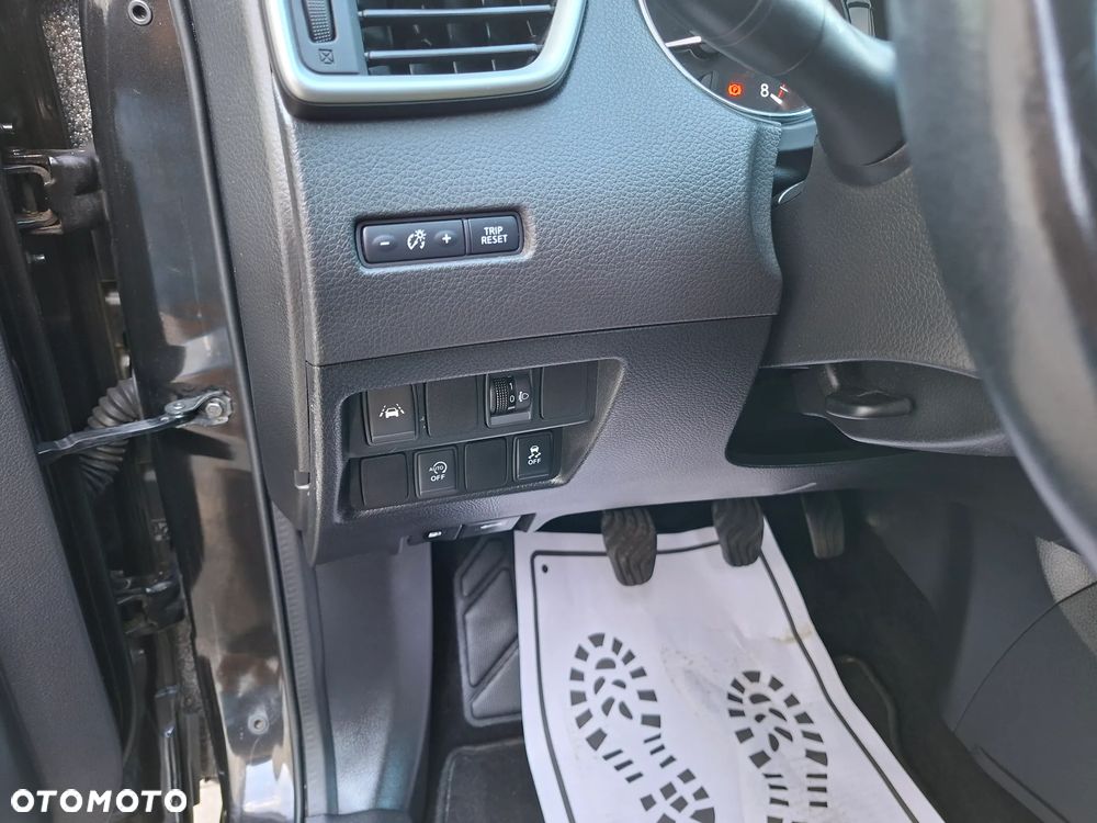 Nissan Qashqai 1.2 DIG-T N-Connecta - 16