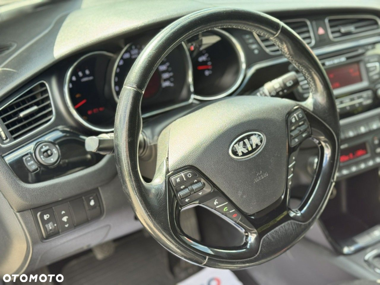 Kia Ceed Cee'd 1.6 Crdi Comfort + - 17