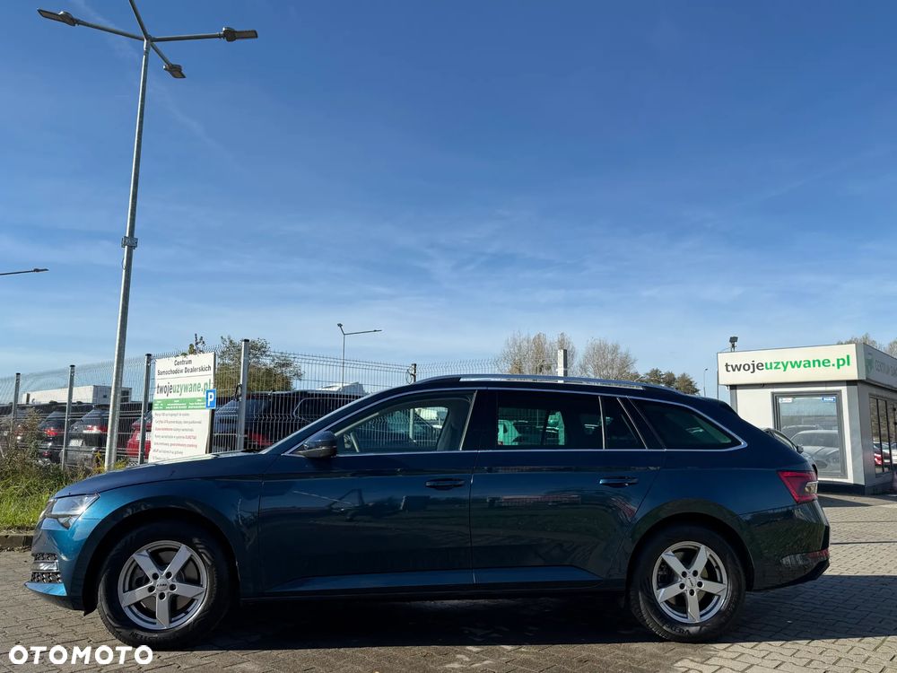 Skoda Superb 2.0 TDI SCR Style DSG - 2