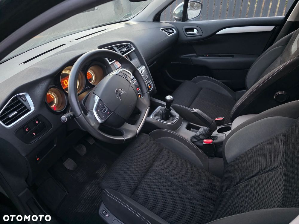 Citroën C4 VTi 120 Exclusive - 6