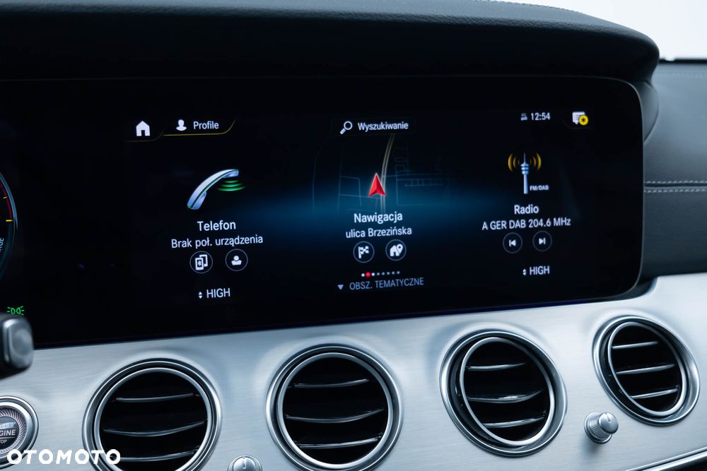 Mercedes-Benz Klasa E 300 de 4Matic 9G-TRONIC AMG Line - 25