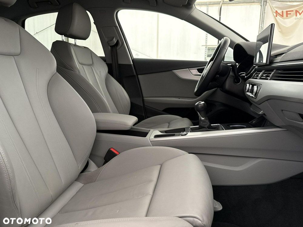 Audi A4 Limousine - 27