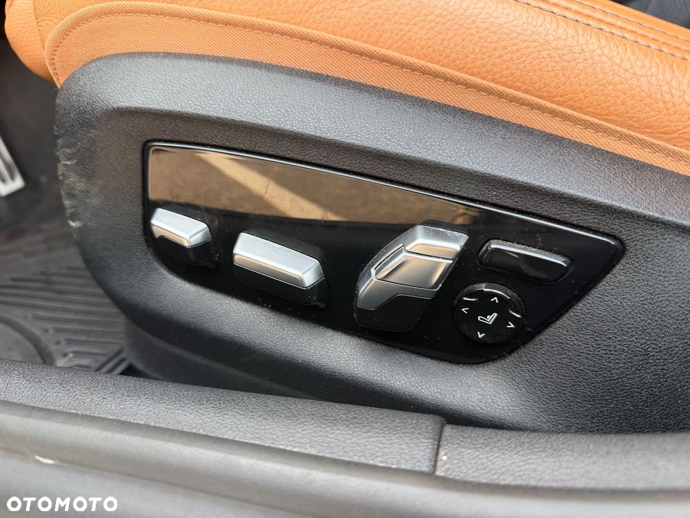 BMW Seria 5 530i xDrive GPF - 20