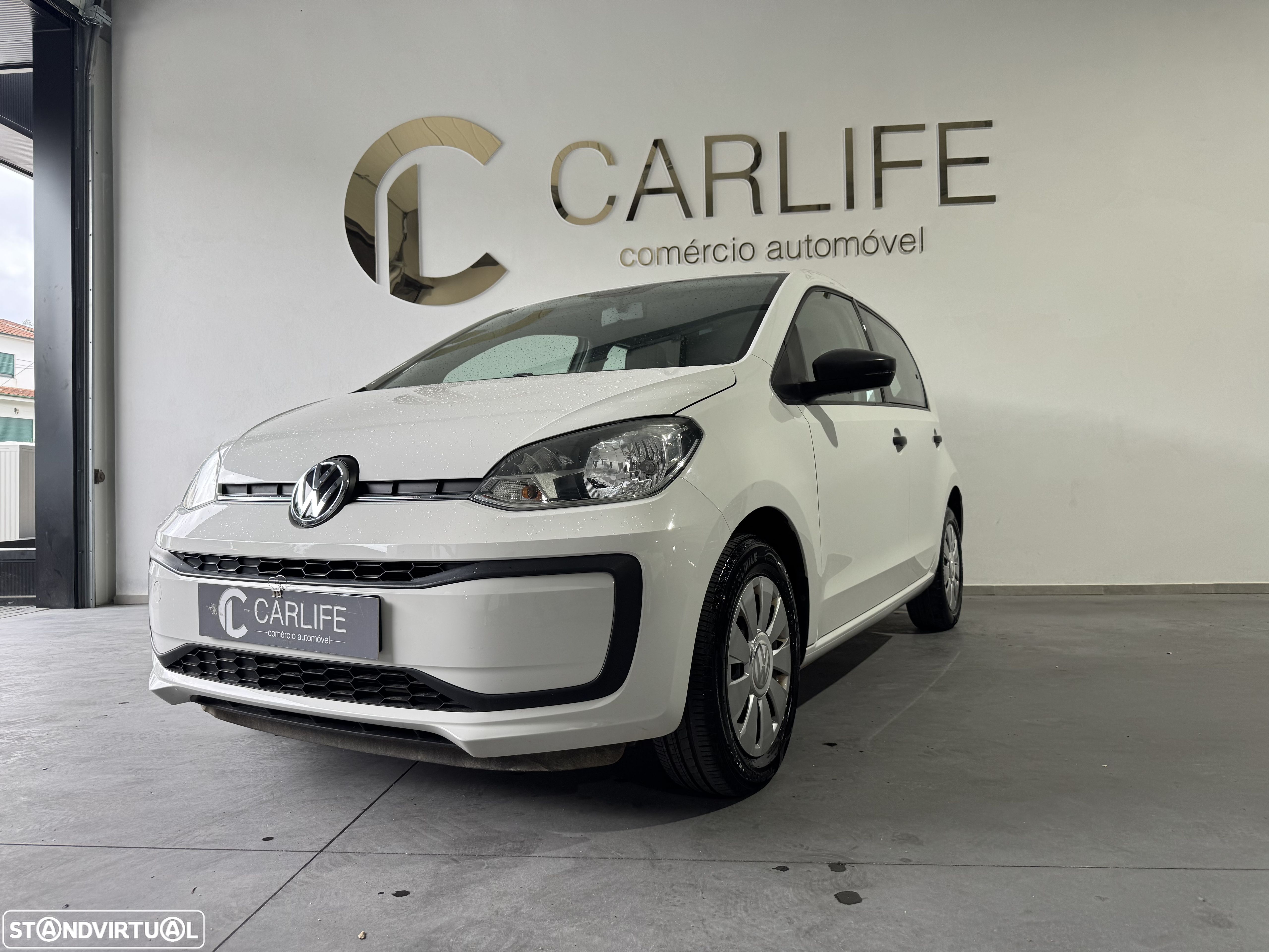 VW Up! Active - 1