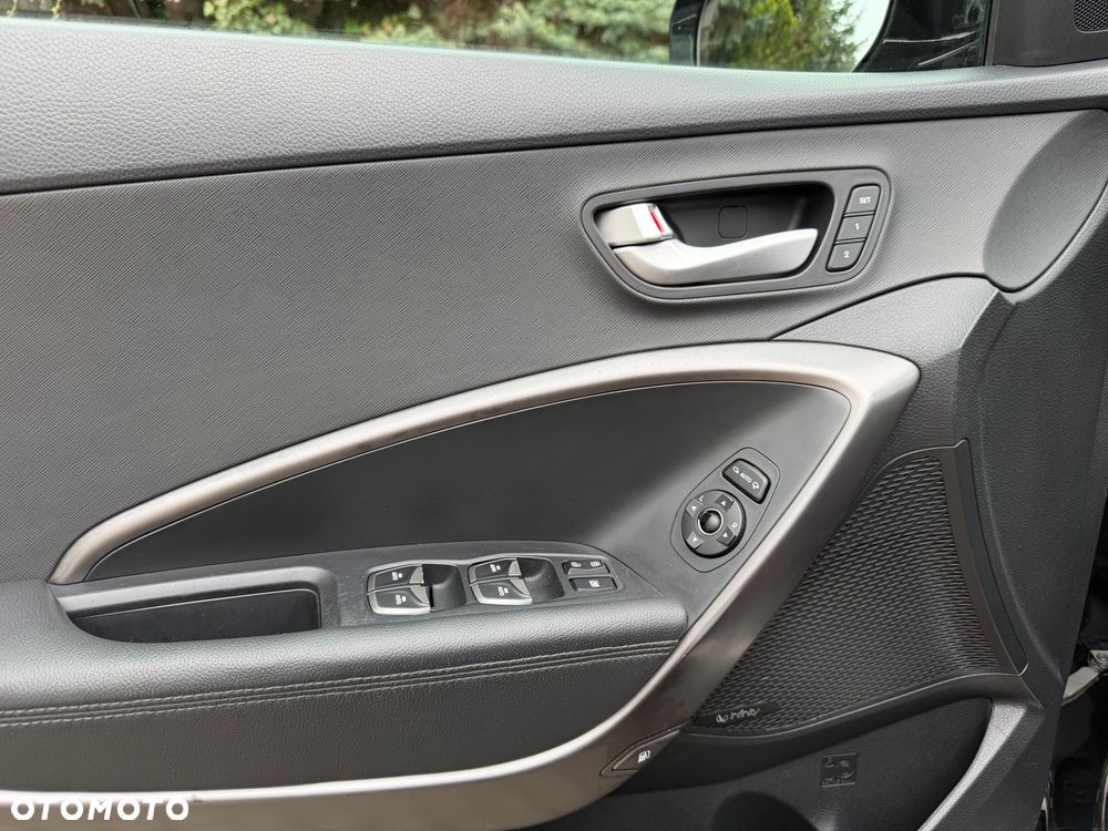 Hyundai Santa Fe Grand 2.2 CRDI 4WD Automatik Premium - 16