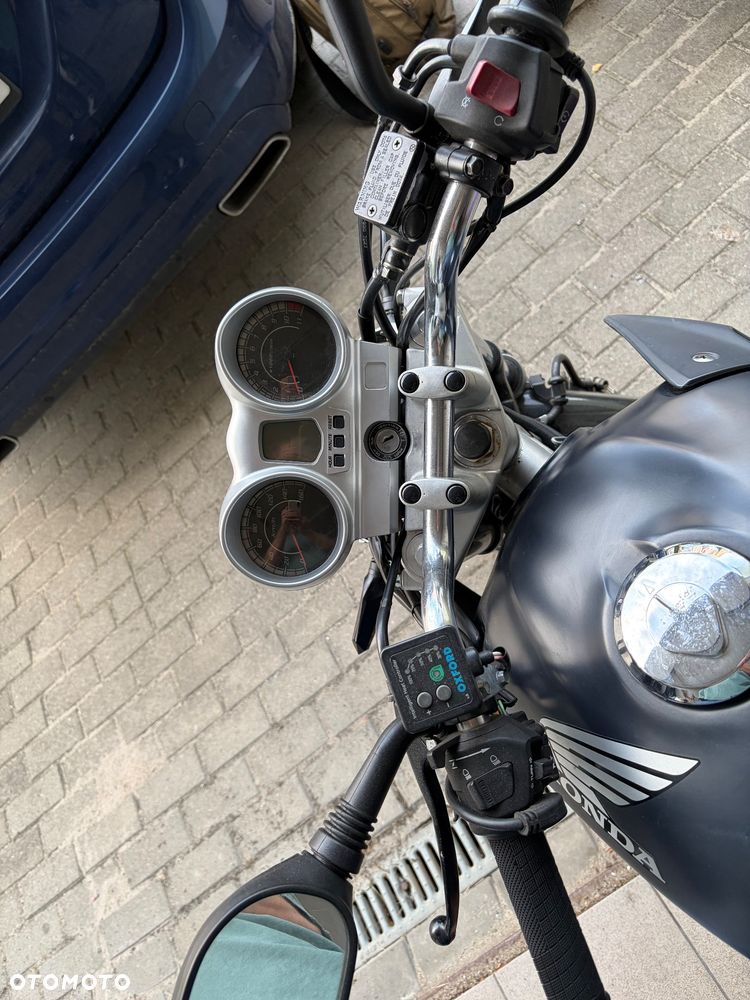Honda CBF - 2