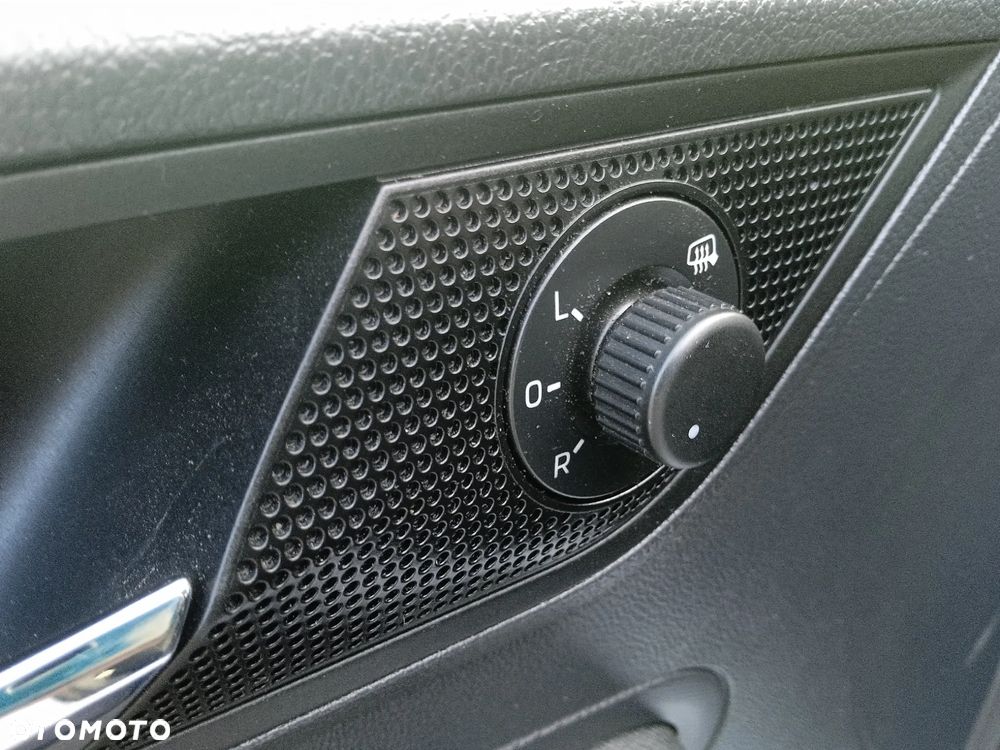 Skoda RAPID - 22