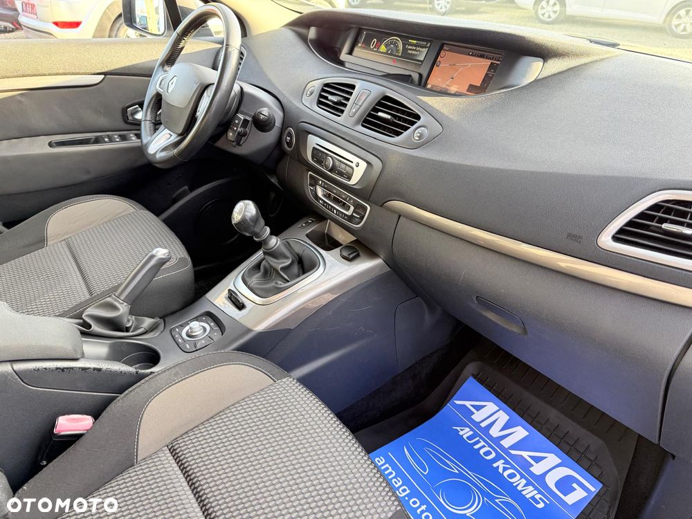 Renault Scenic dCi 110 Xmod Paris - 16