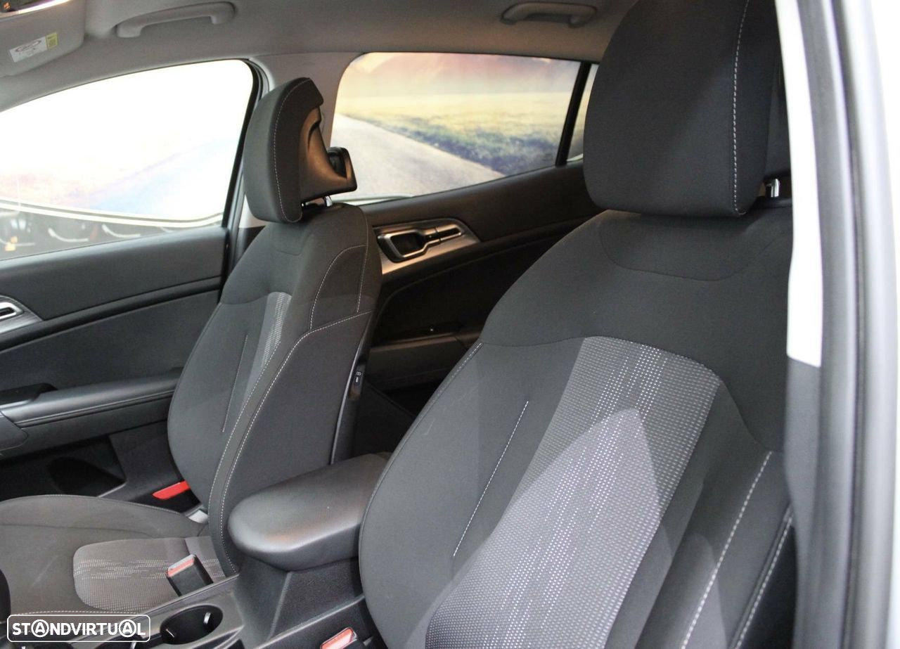 Kia Sportage 1.6 T-GDI Drive - 18