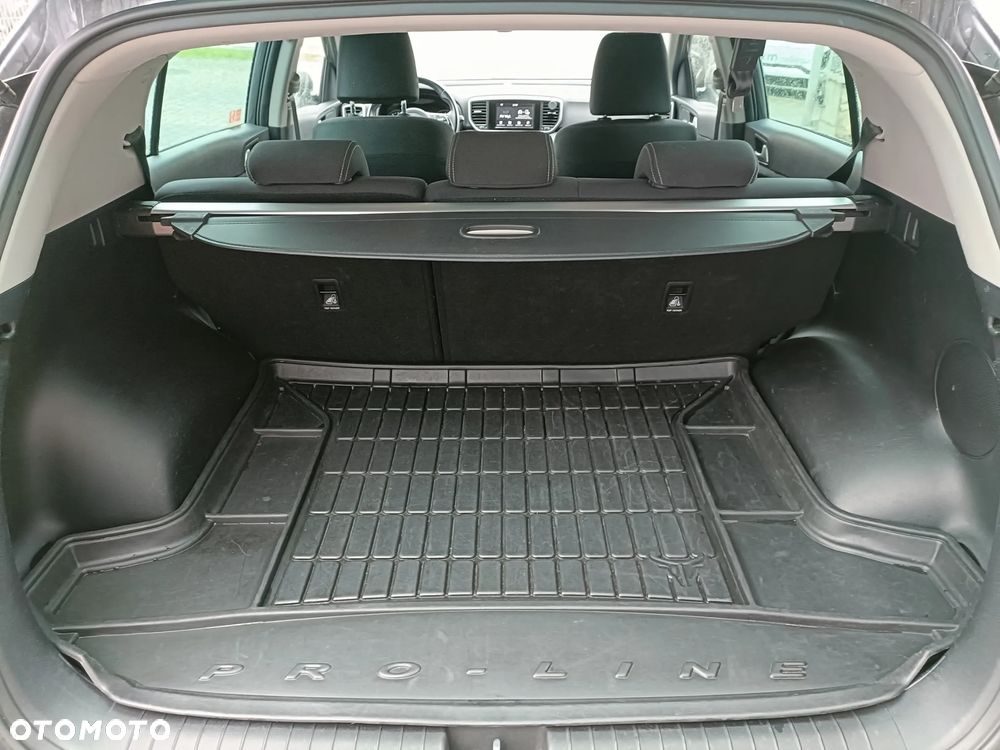 Kia Sportage 1.6 GDI M 2WD - 18