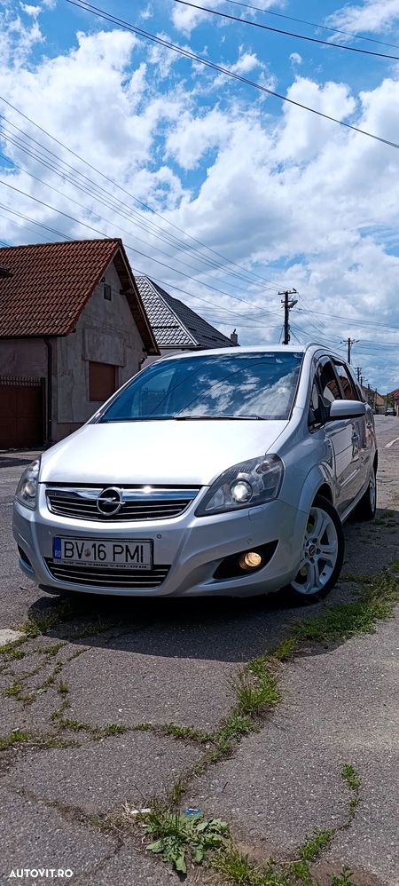 Opel Zafira 1.9 CDTI Cosmo - 1