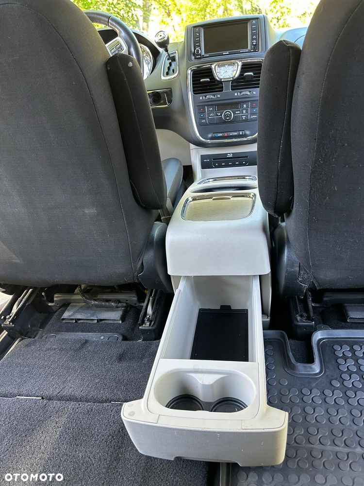 Chrysler Town & Country 3.6 Touring - 33