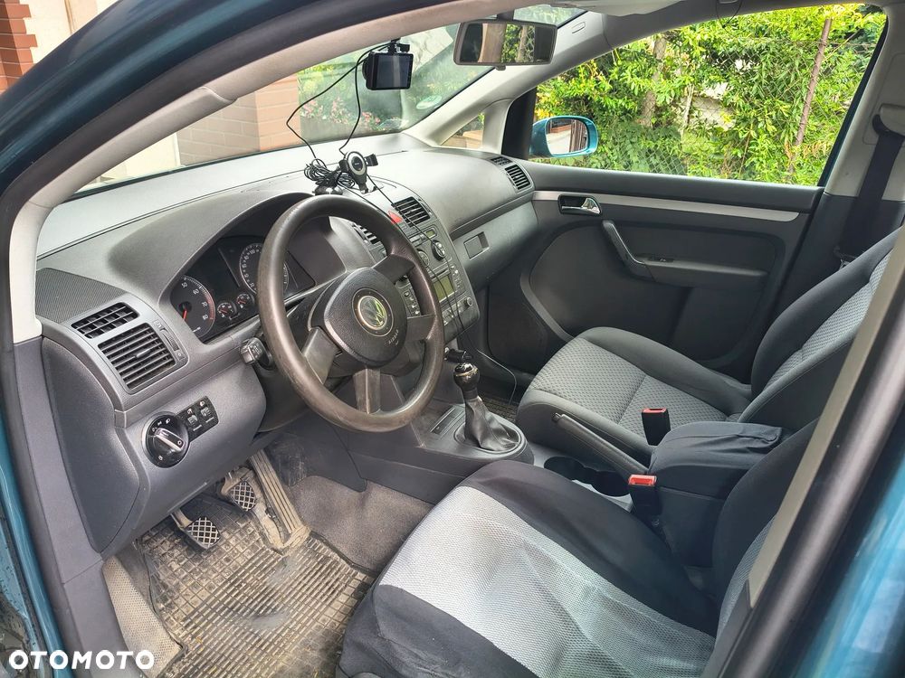 Volkswagen Touran 1.6 FSI Basis - 5