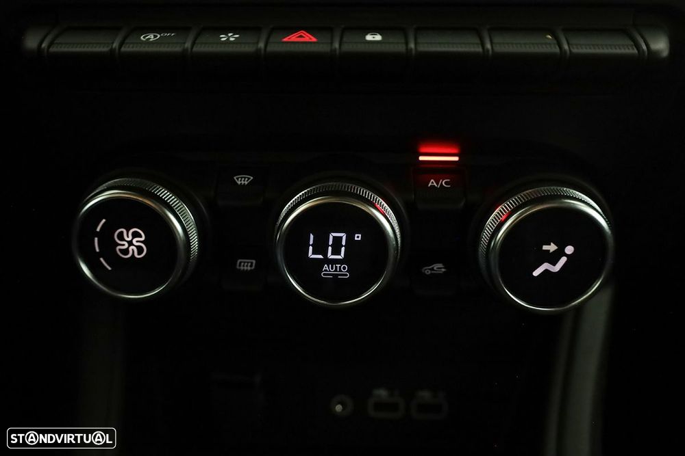 Renault Captur 1.0 TCe Techno Bi-Fuel - 13