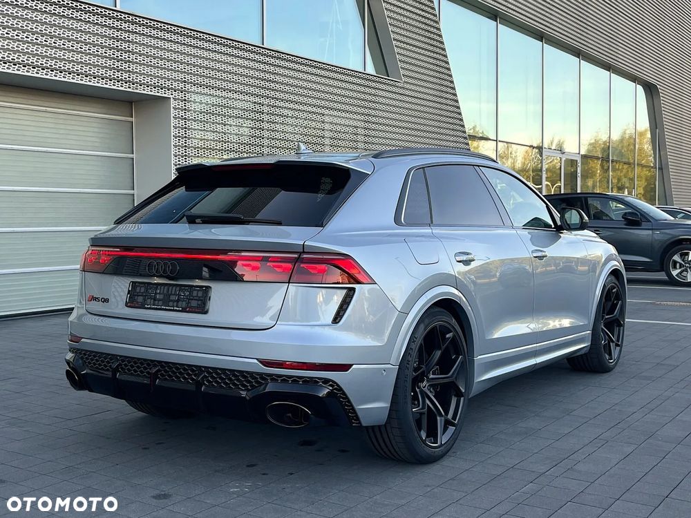 Audi RS Q8 - 5