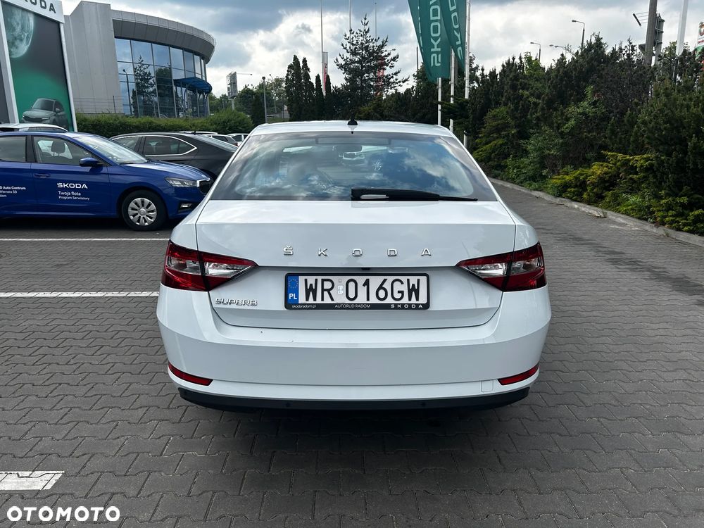 Skoda Superb 2.0 TDI SCR Ambition DSG - 7
